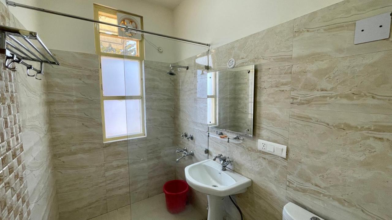 Albergue Madpackers Bir Exterior foto