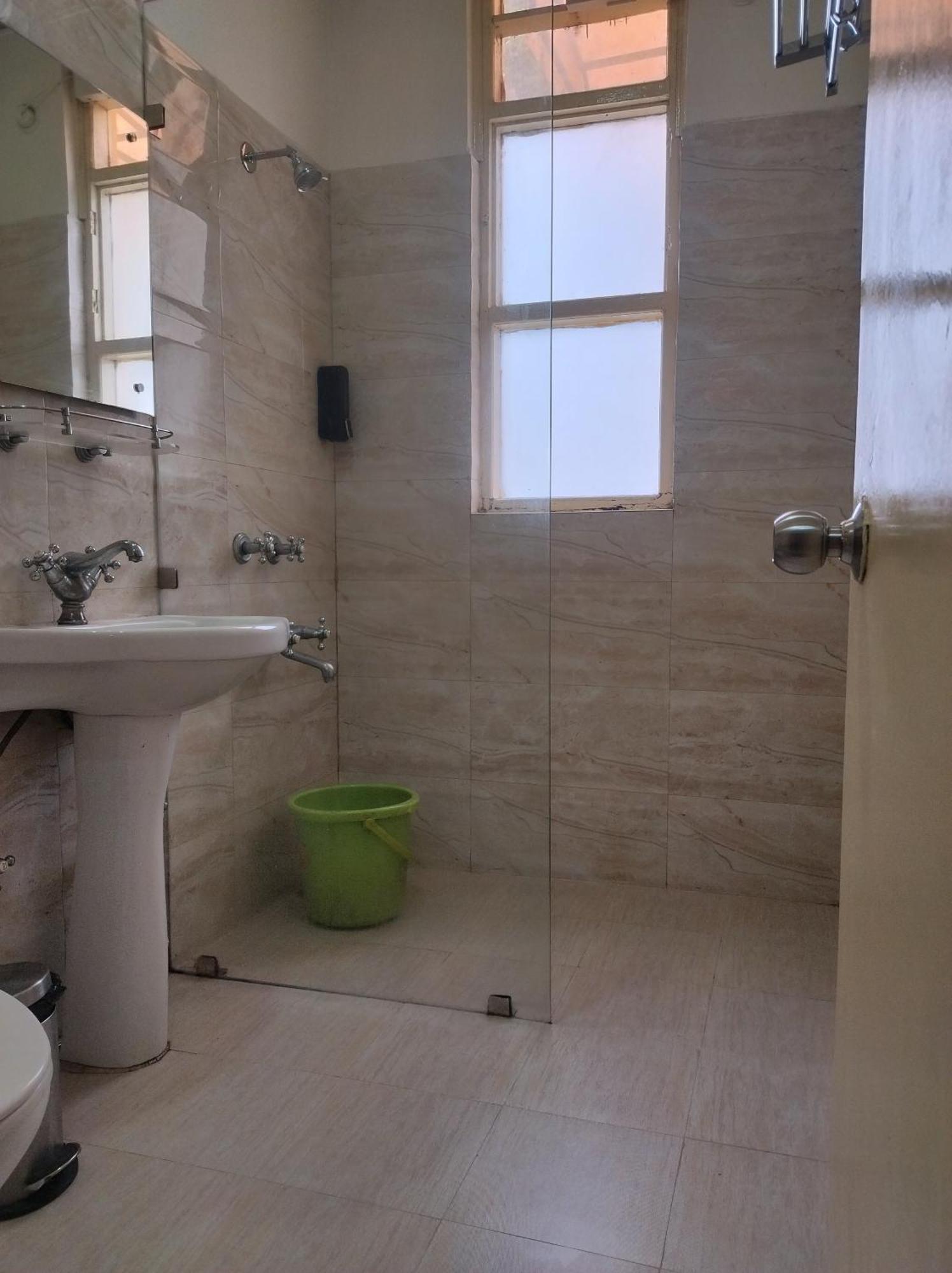 Albergue Madpackers Bir Exterior foto